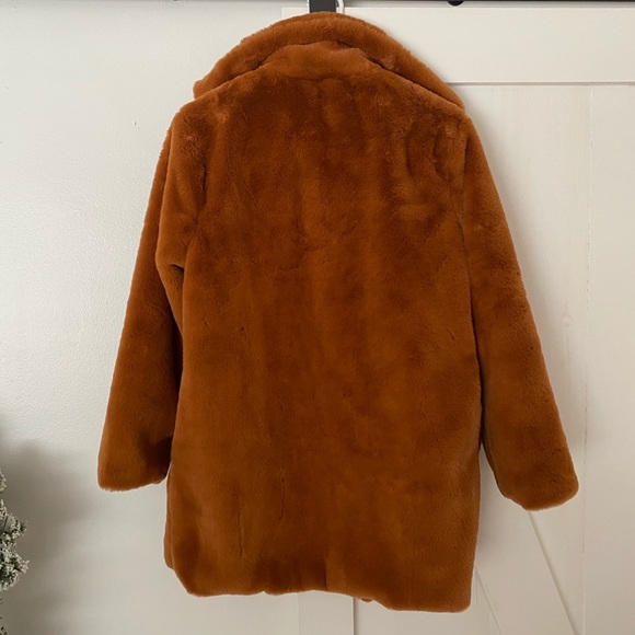 Teddy Bear Faux fur coat. Brown, new with tags. - Picture 3 of 6